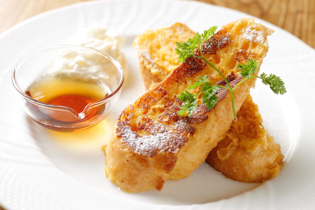 A delicious French toast at Shinjuku-cafe